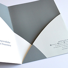 Folder con suaje especial